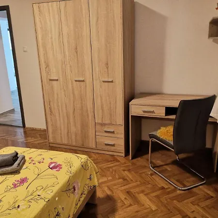 Eugenia Apartament *