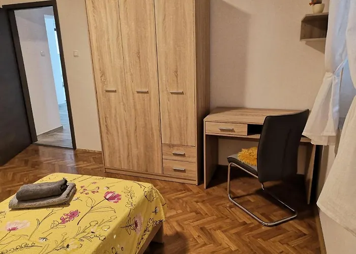Eugenia Апартаменты *