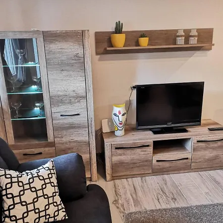 Eugenia Apartament *